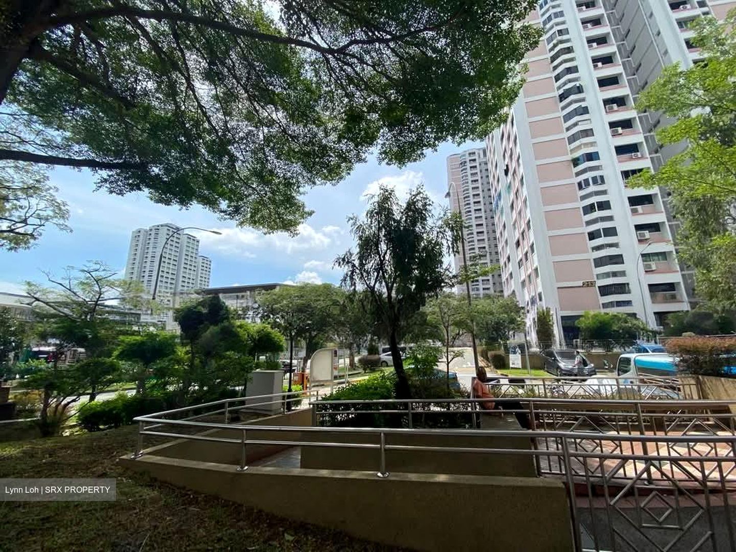 Jurong East Street 21 (D22), Shop House #540011771